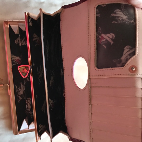 Wallet - Picture 2 of 3